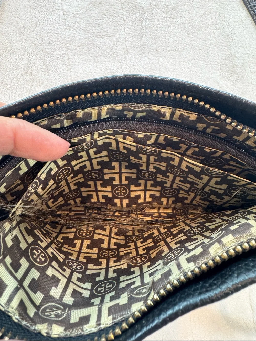 Tory Burch Carson Black Leather Crossbody Clutch Shoulder Bag Designer Purse